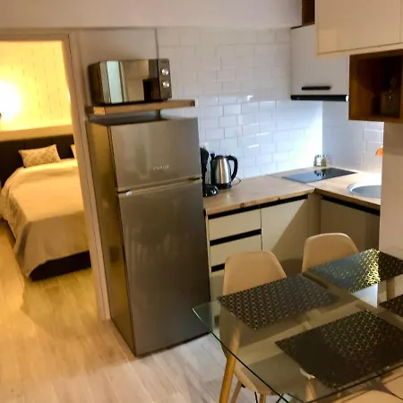 Helen Luxury Happy House Apartment *